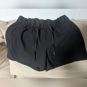 *NWOT* Lululemon Women's Pace Rival High-Rise Short 3" Black Size 6